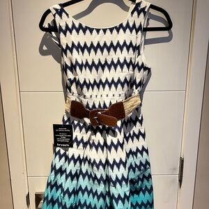 Ladies Dress - Size small